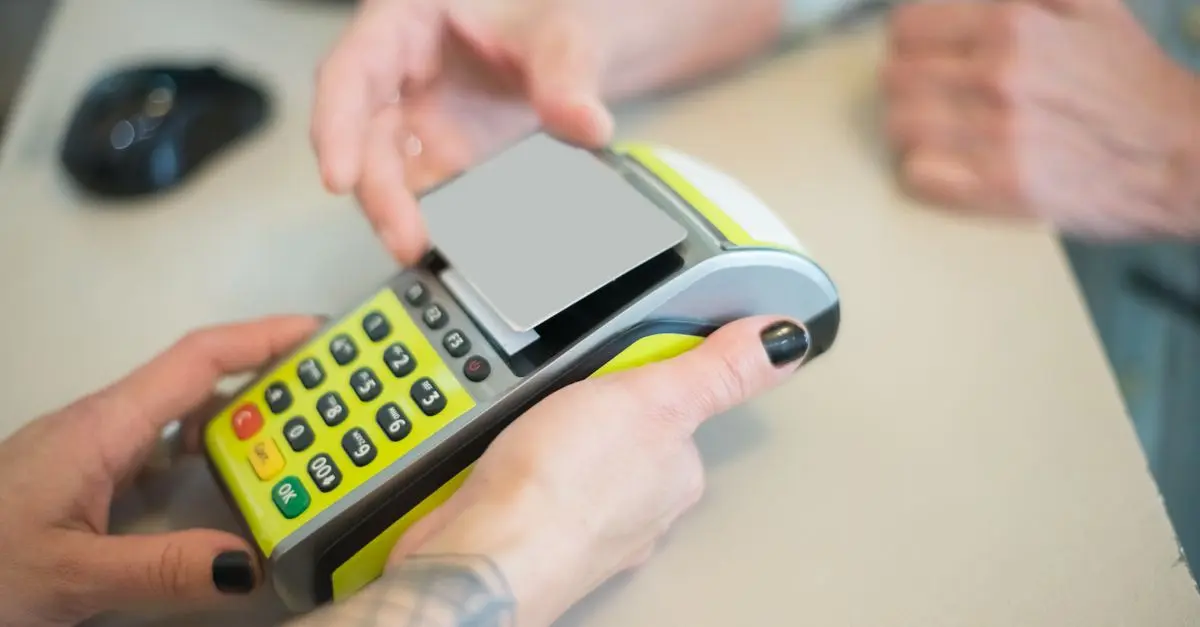 Les meilleures pratiques pour payer en toute sécurité pendant les soldes