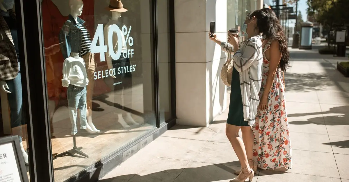 Les tendances de la mode pour les soldes d'été 2026